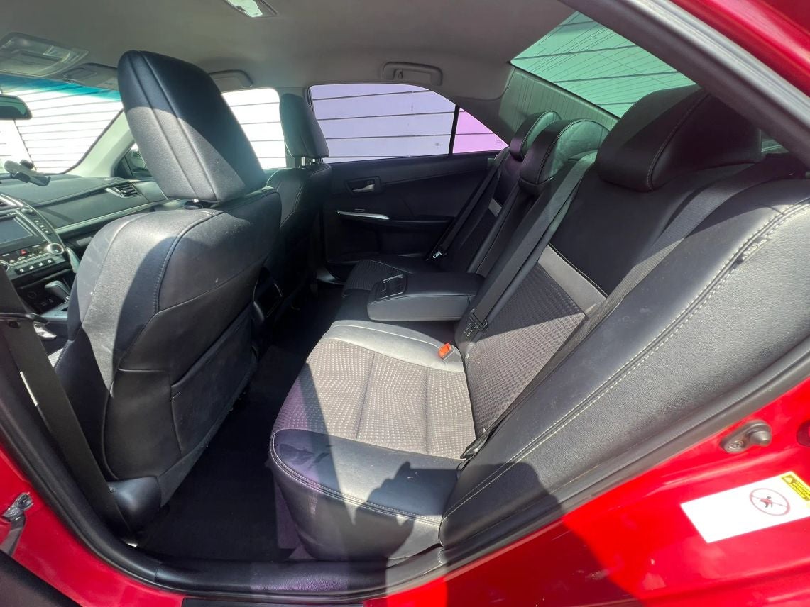 2013 Toyota Camry SE Sedan 4D