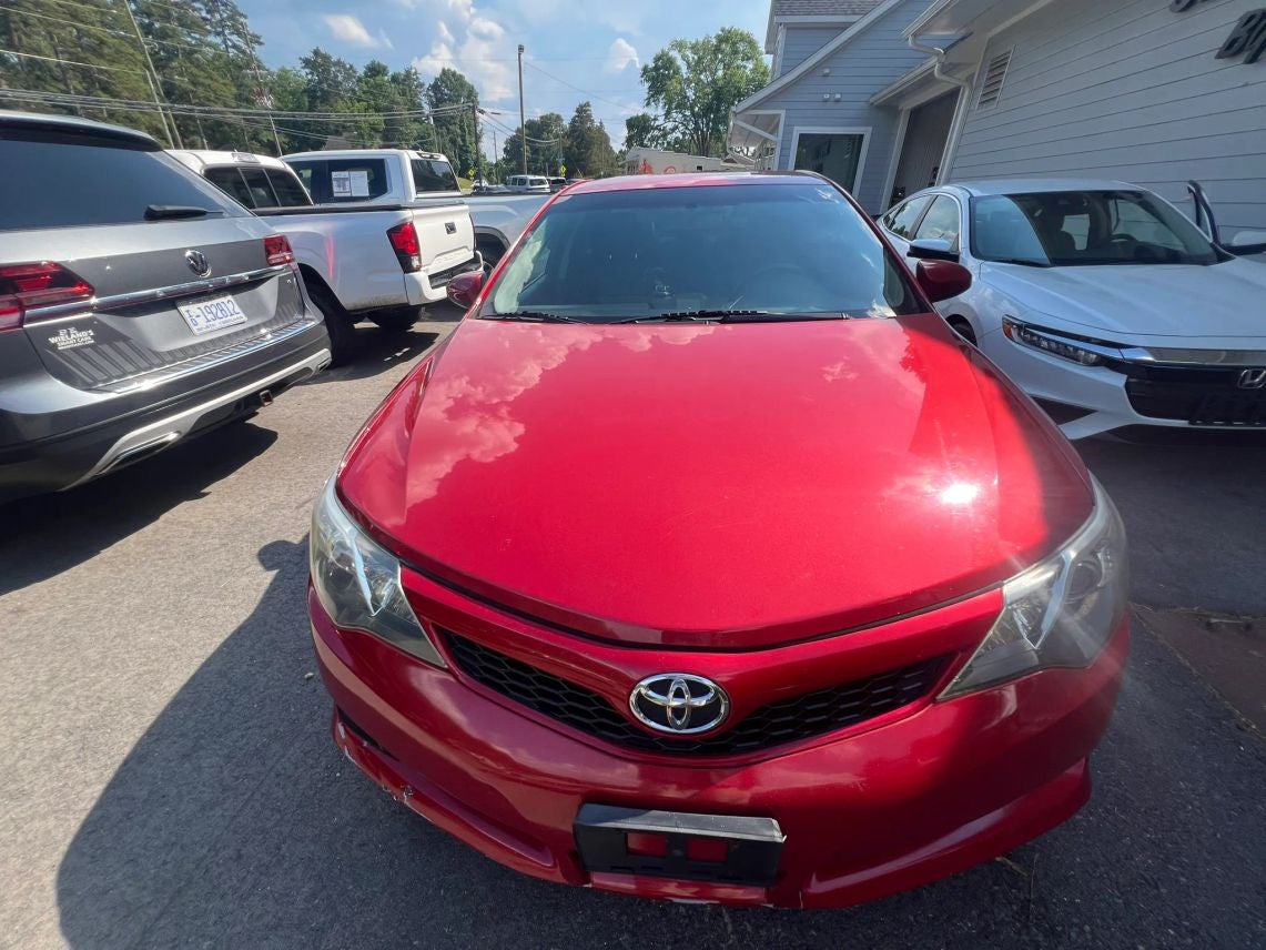 2013 Toyota Camry SE Sedan 4D