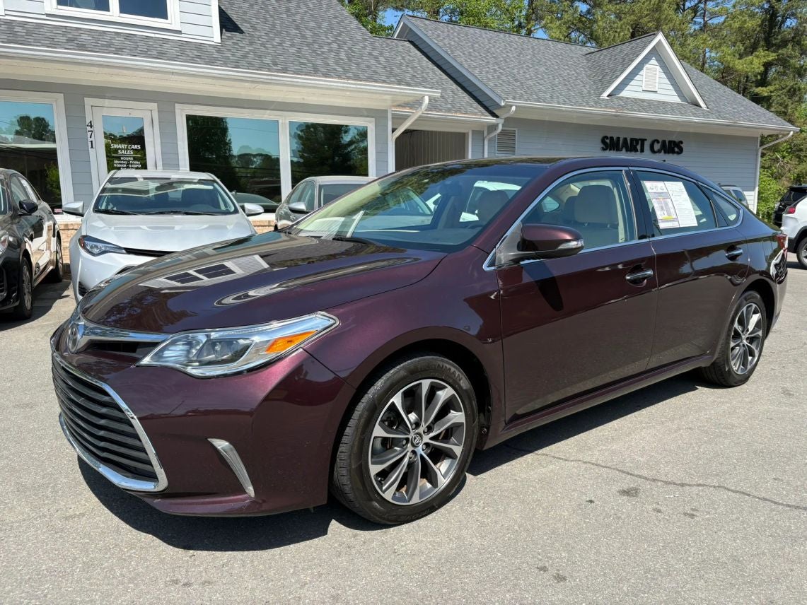 2017 Toyota Avalon XLE's photo