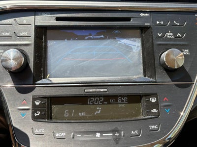 2017 Toyota Avalon XLE Sedan 4D