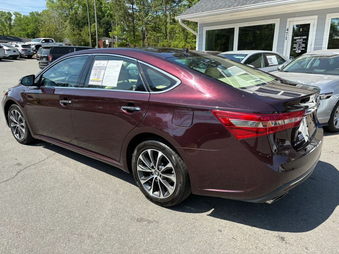 2017 Toyota Avalon XLE Sedan 4D
