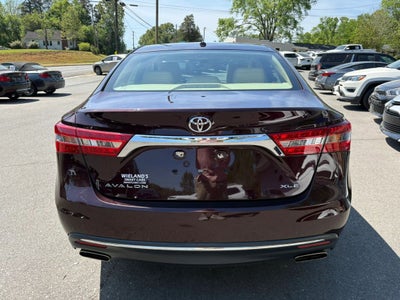 2017 Toyota Avalon XLE Sedan 4D