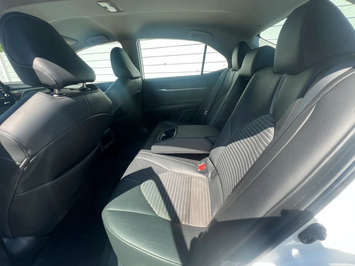 2023 Toyota Camry SE Sedan 4D
