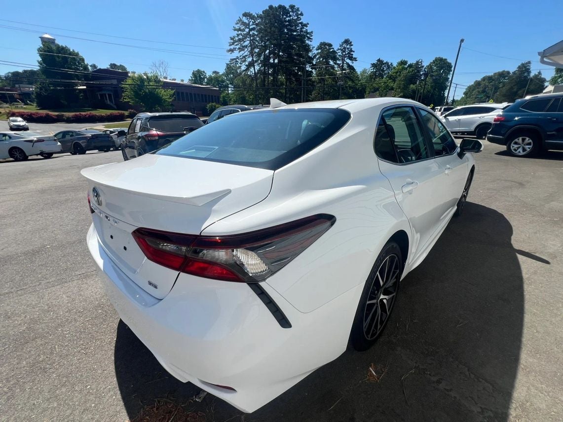 2023 Toyota Camry SE Sedan 4D