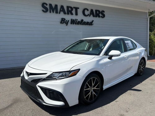 2022 Toyota Camry SE Sedan 4D