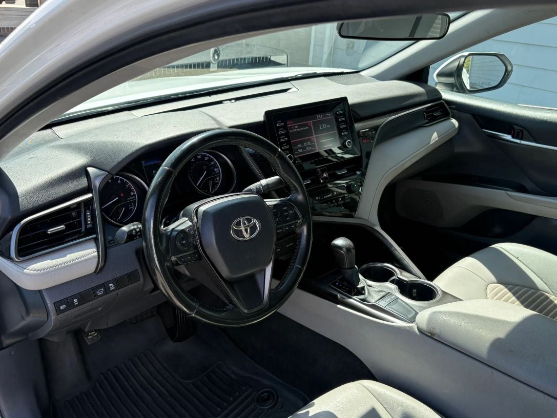 2022 Toyota Camry SE Sedan 4D