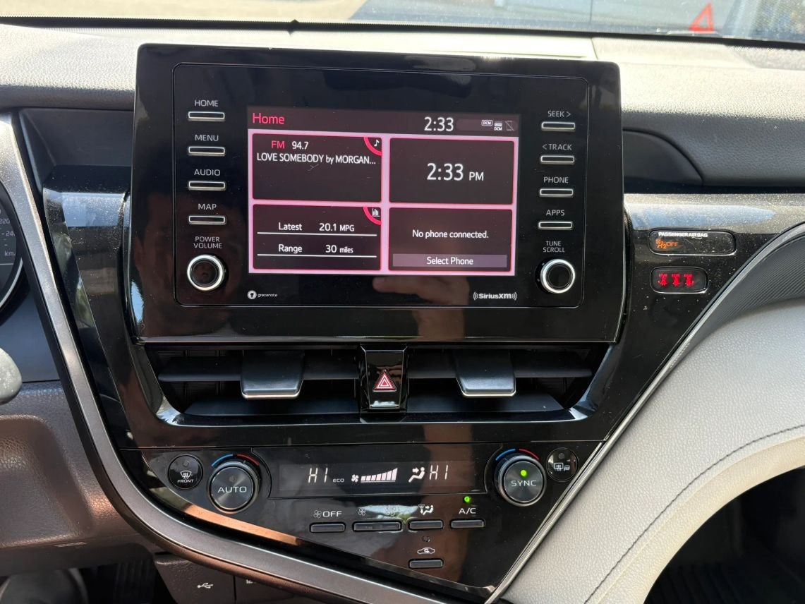 2022 Toyota Camry SE Sedan 4D