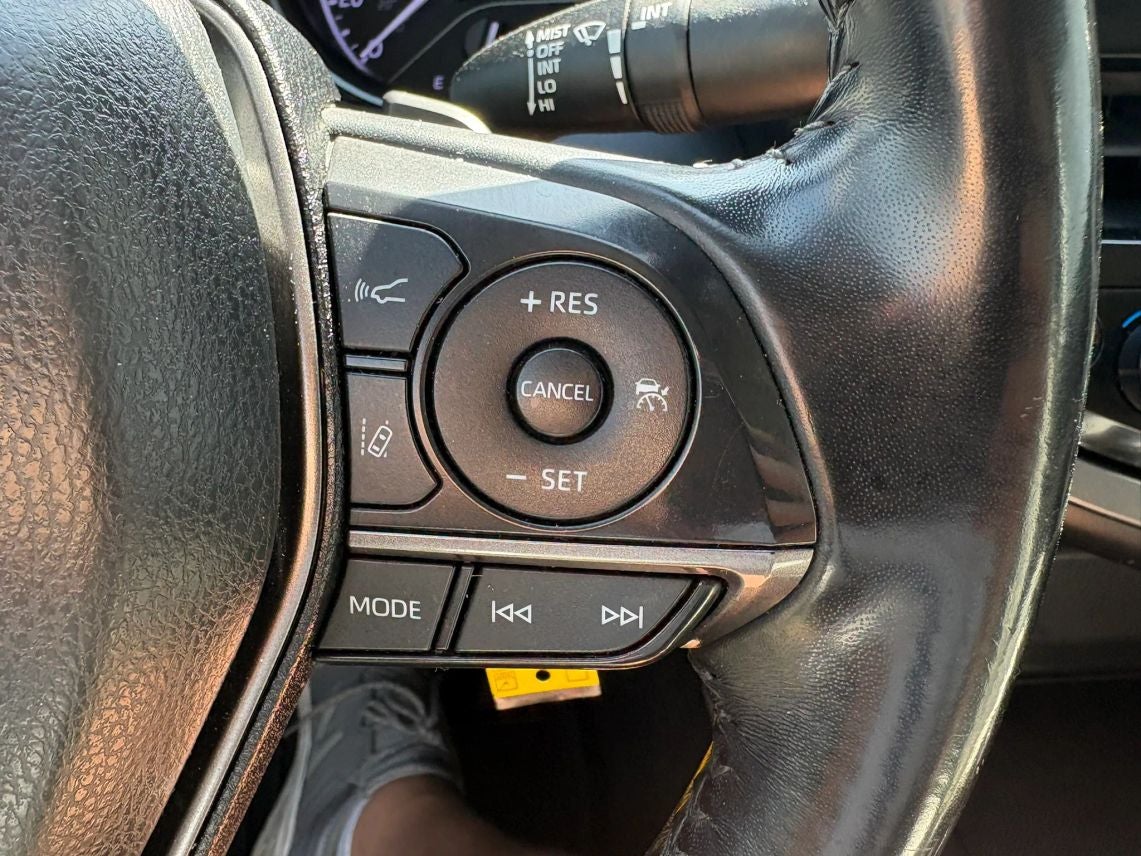 2022 Toyota Camry SE Sedan 4D