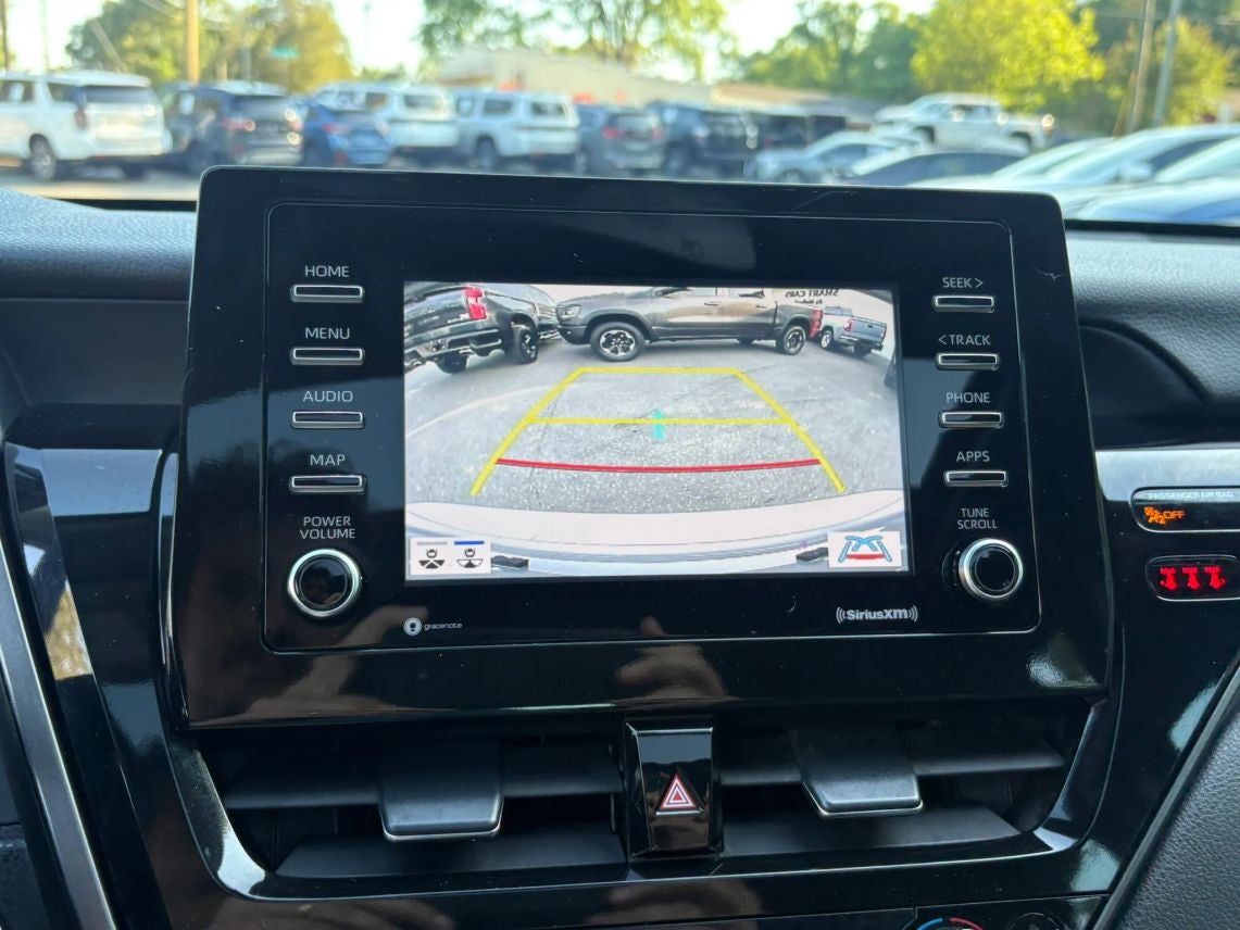 2024 Toyota Camry SE Sedan 4D