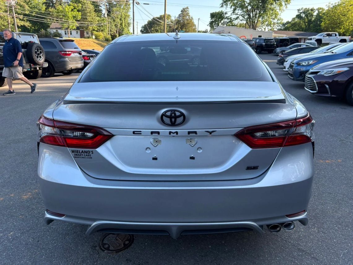 2024 Toyota Camry SE Sedan 4D