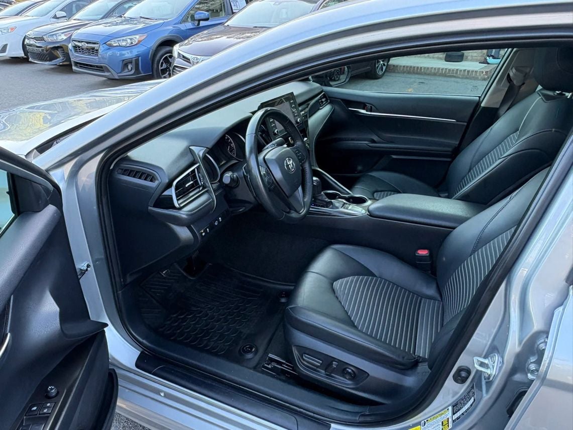 2024 Toyota Camry SE Sedan 4D