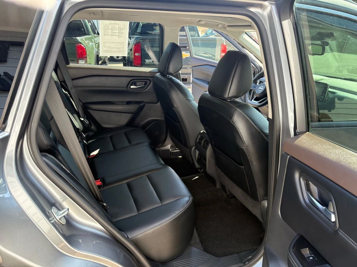 2022 Nissan Rogue SL Sport Utility 4D