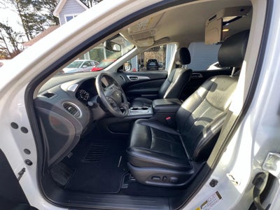 2018 Nissan Pathfinder SL Sport Utility 4D