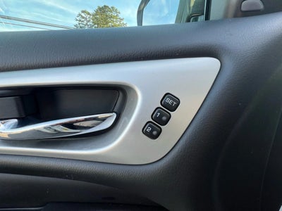 2018 Nissan Pathfinder SL Sport Utility 4D