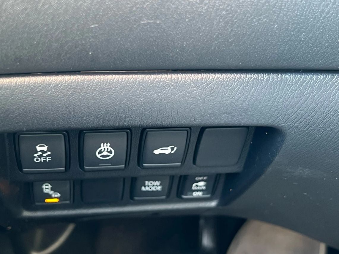 2018 Nissan Pathfinder SL Sport Utility 4D