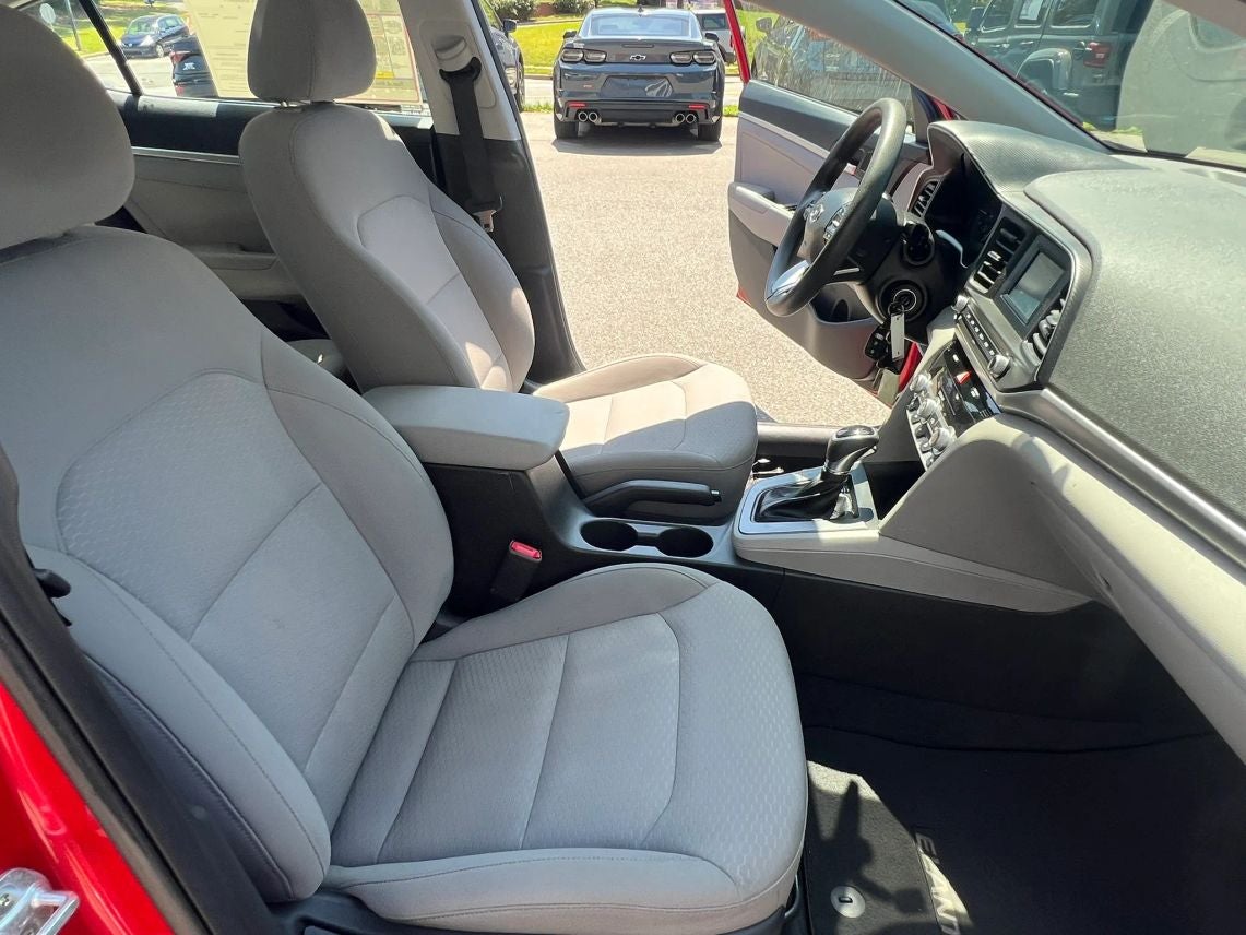 2020 Hyundai Elantra SE Sedan 4D