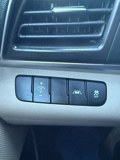 2020 Hyundai Elantra SE Sedan 4D