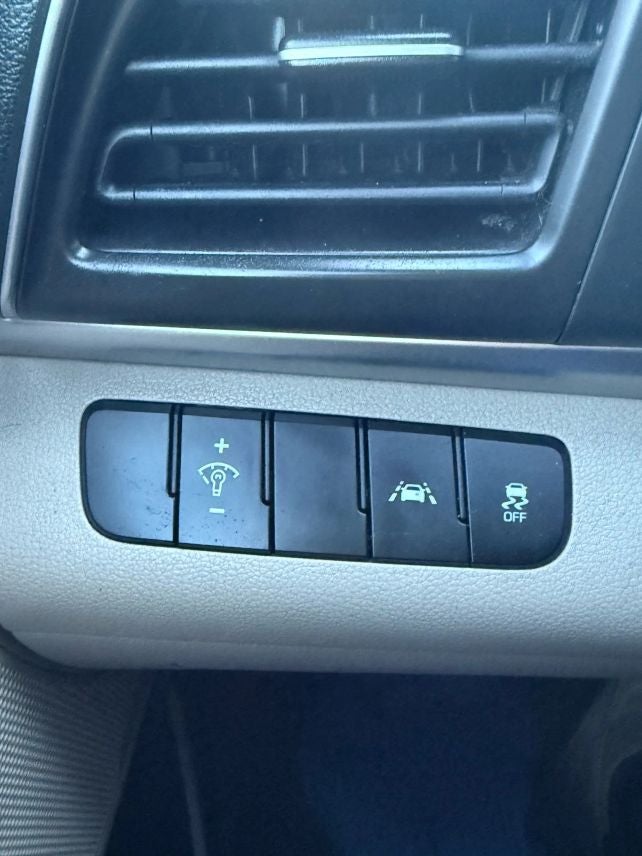 2020 Hyundai Elantra SE Sedan 4D