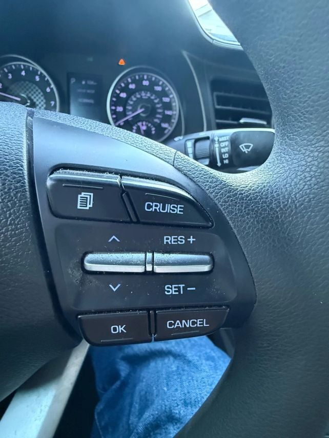 2020 Hyundai Elantra SE Sedan 4D