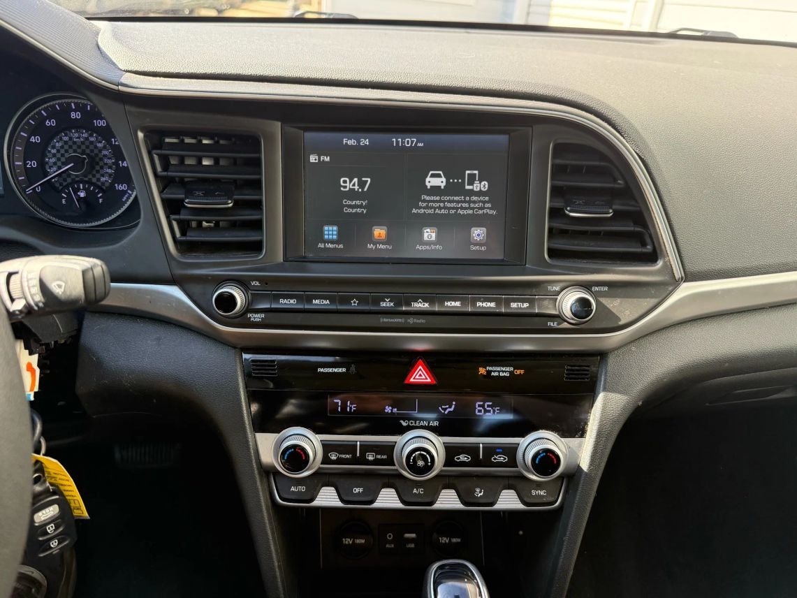 2020 Hyundai Elantra SEL Sedan 4D