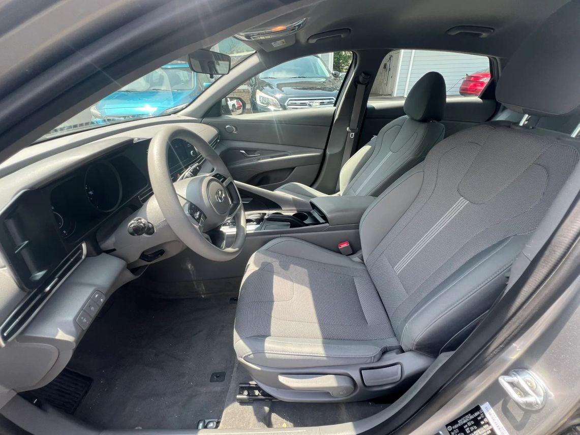 2021 Hyundai Elantra SE Sedan 4D
