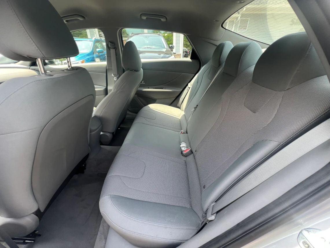 2021 Hyundai Elantra SE Sedan 4D