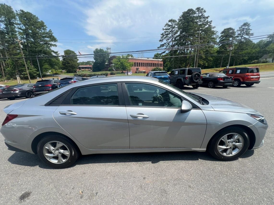 2021 Hyundai Elantra SE Sedan 4D