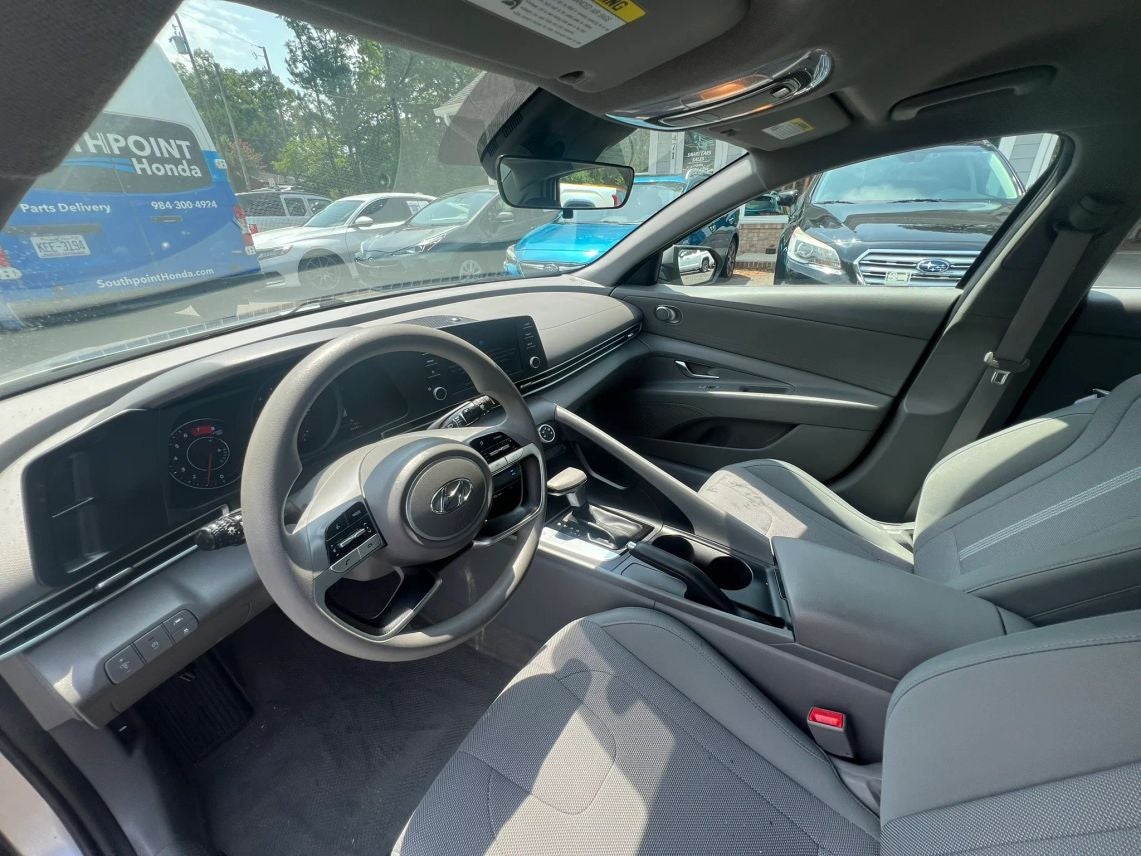 2021 Hyundai Elantra SE Sedan 4D
