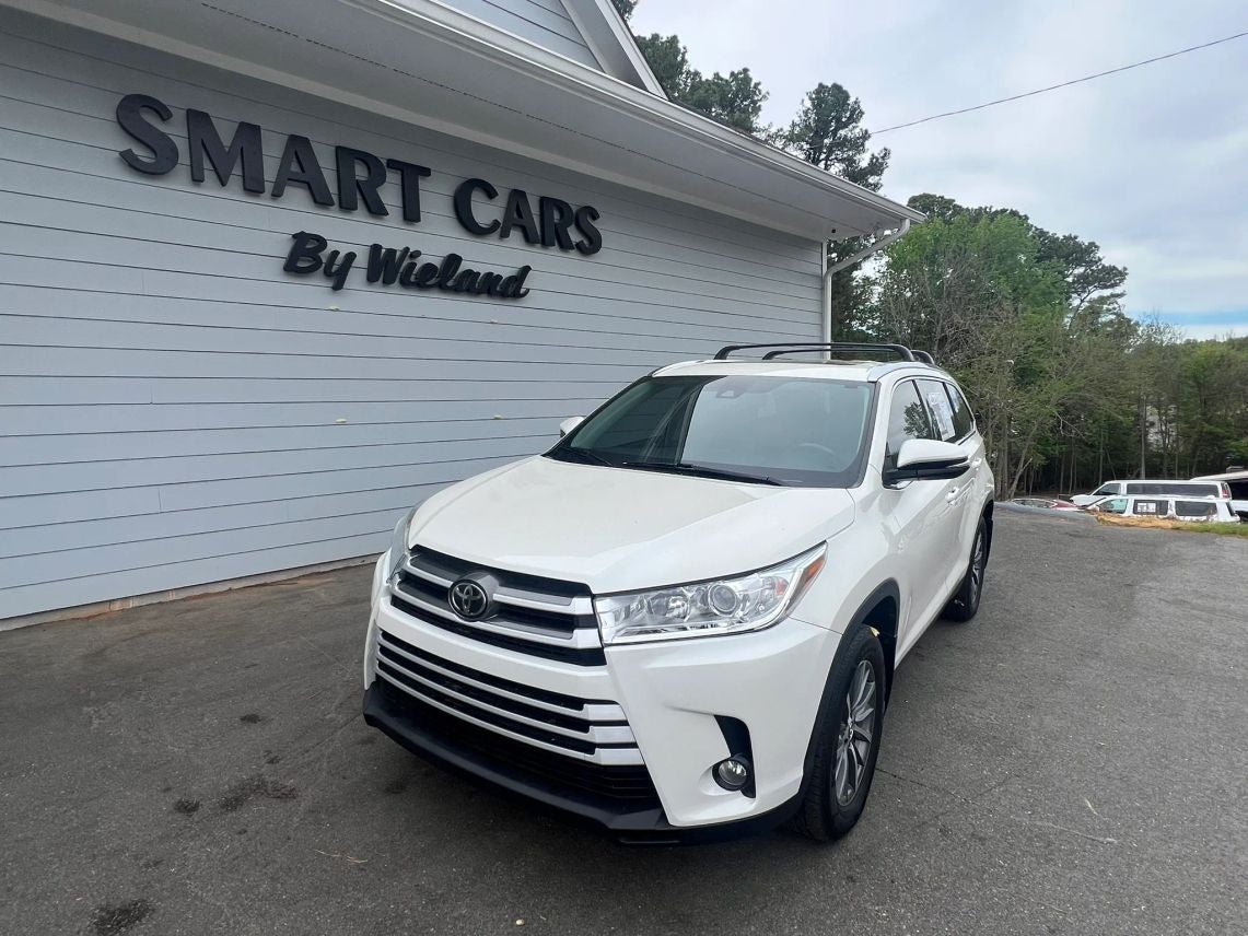 2019 Toyota Highlander XLE Sport Utility 4D