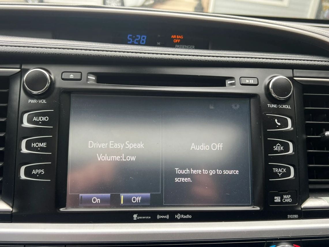 2019 Toyota Highlander XLE Sport Utility 4D