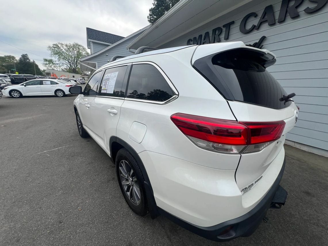 2019 Toyota Highlander XLE Sport Utility 4D