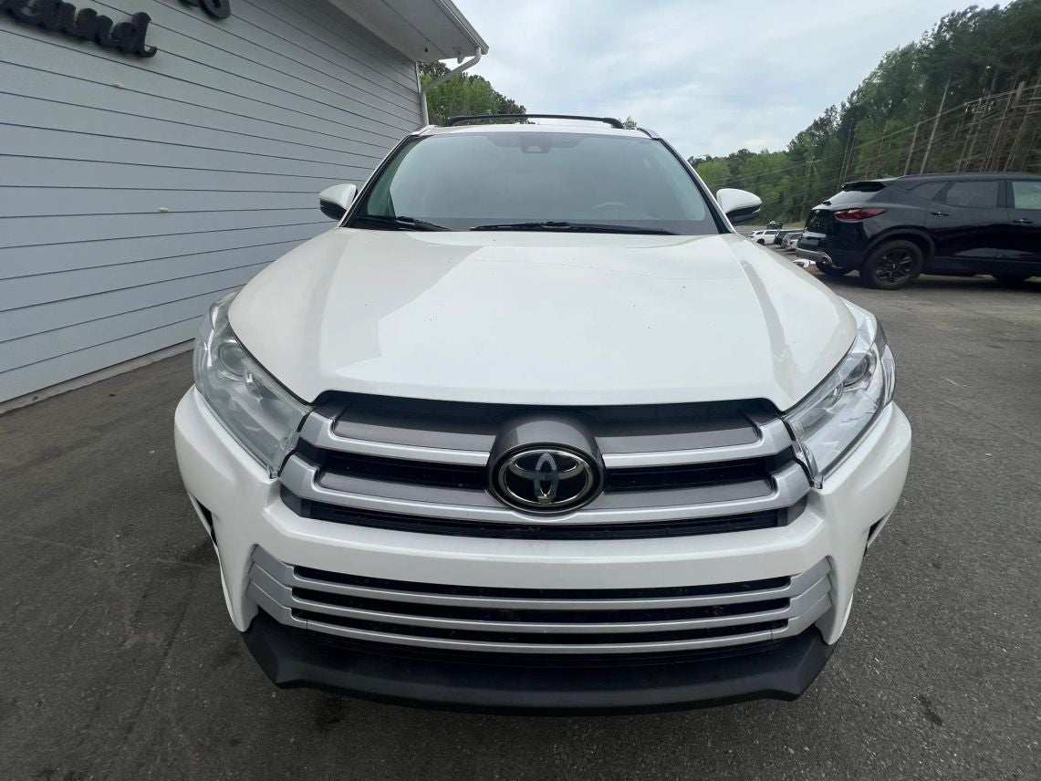 2019 Toyota Highlander XLE Sport Utility 4D
