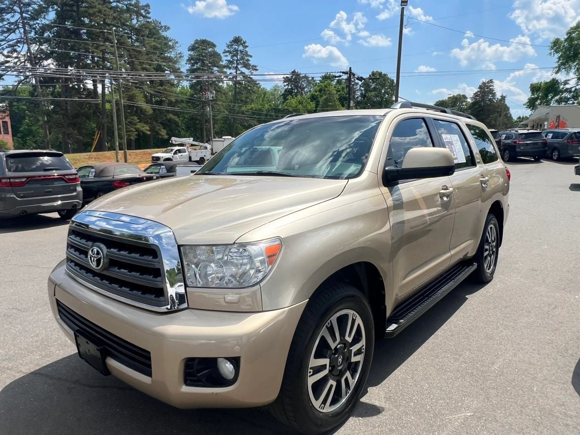 2017 Toyota Sequoia SR5 Sport Utility 4D