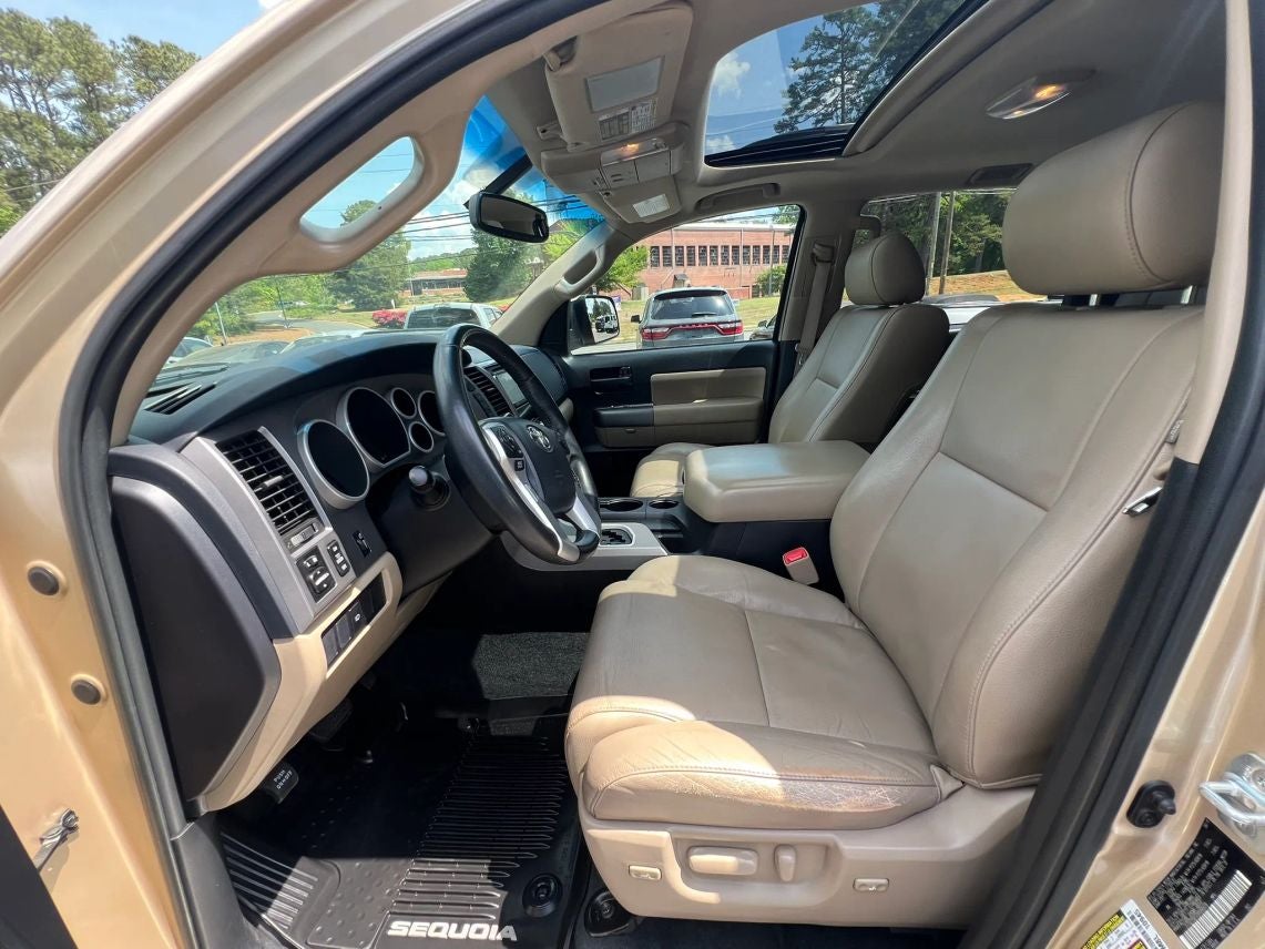 2017 Toyota Sequoia SR5 Sport Utility 4D