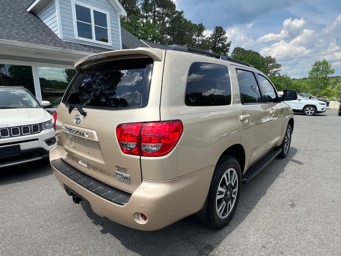 2017 Toyota Sequoia SR5 Sport Utility 4D