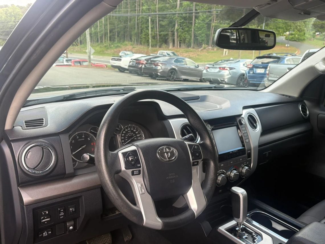 2017 Toyota Tundra CrewMax SR5 Pickup 4D 5 1/2 ft