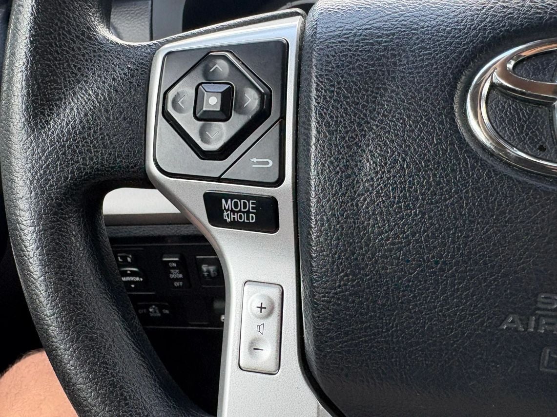 2017 Toyota Tundra CrewMax SR5 Pickup 4D 5 1/2 ft