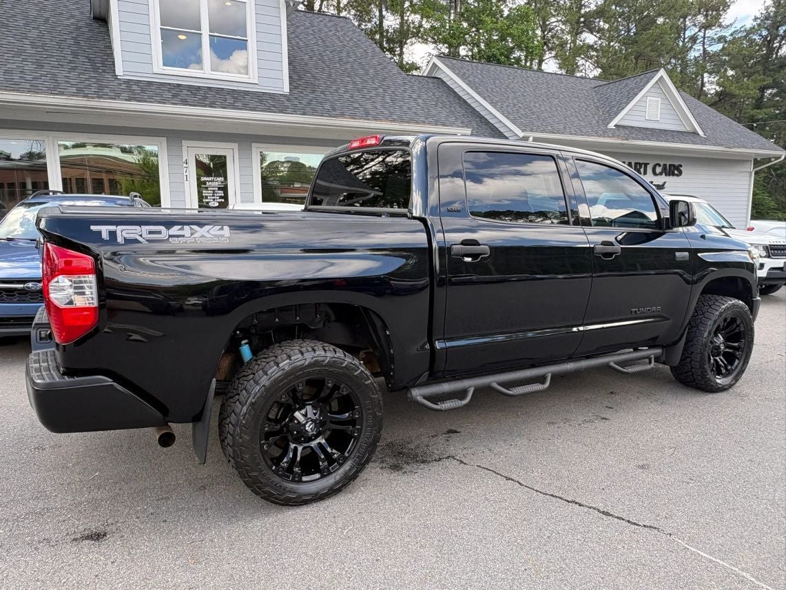 2017 Toyota Tundra CrewMax SR5 Pickup 4D 5 1/2 ft