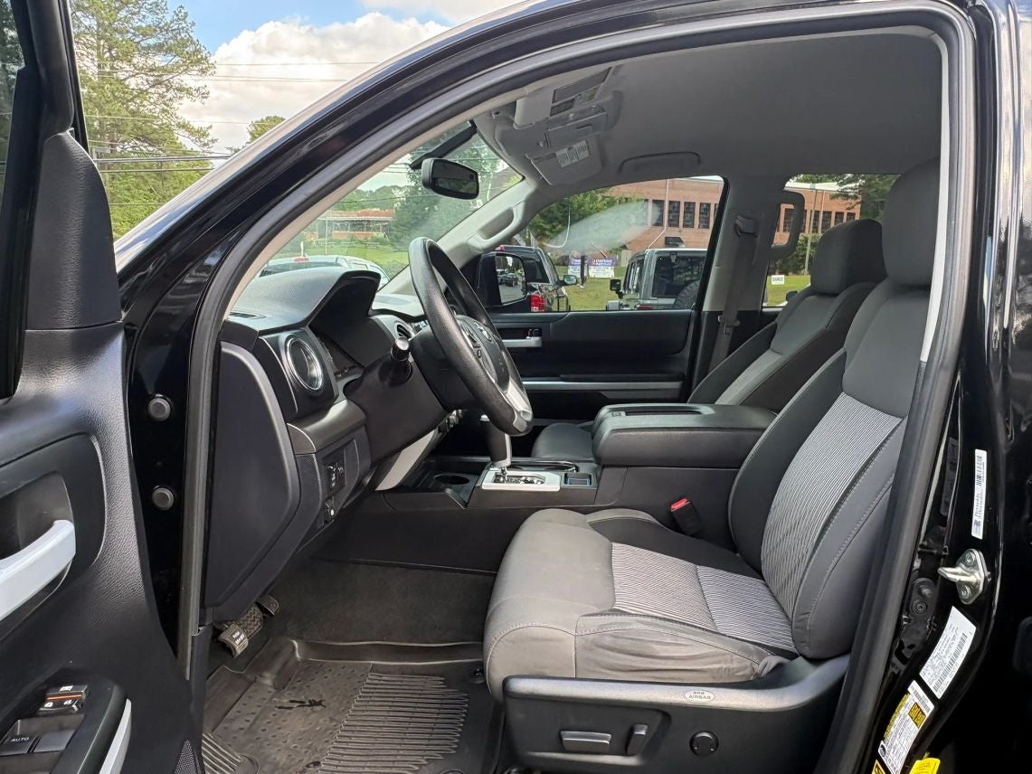 2017 Toyota Tundra CrewMax SR5 Pickup 4D 5 1/2 ft