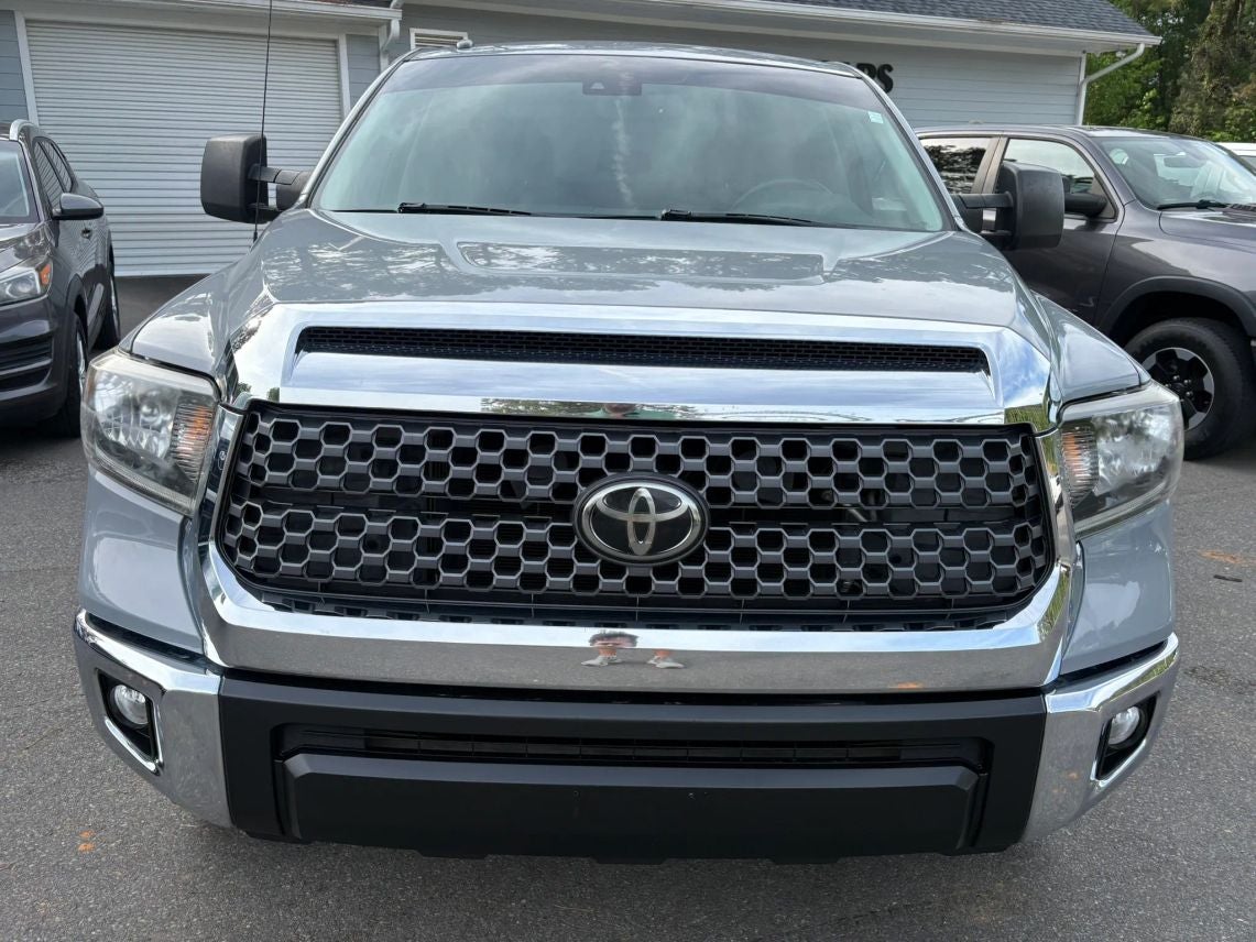 2019 Toyota Tundra CrewMax SR5 Pickup 4D 5 1/2 ft