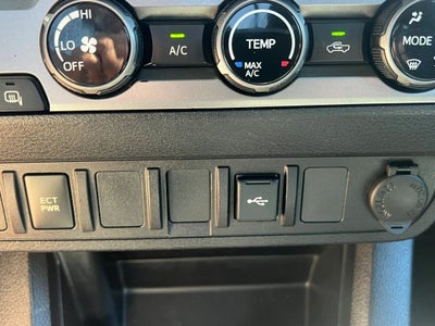 2020 Toyota Tacoma Access Cab SR Pickup 4D 6 ft