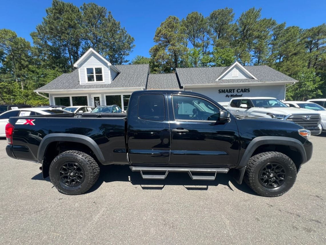 2020 Toyota Tacoma Access Cab SR Pickup 4D 6 ft