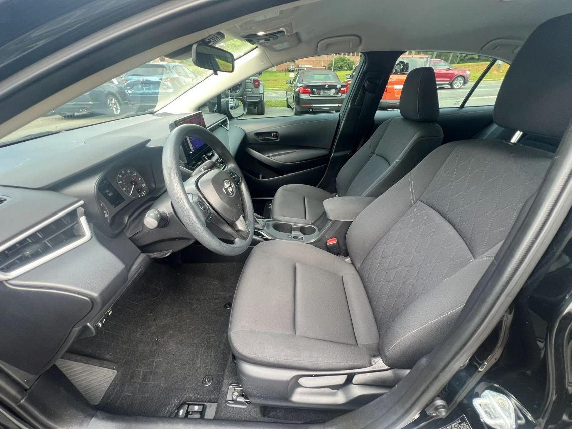 2024 Toyota Corolla LE Sedan 4D