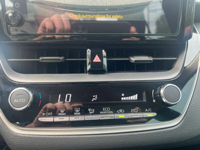 2024 Toyota Corolla LE Sedan 4D