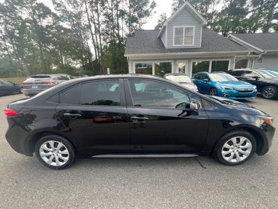 2024 Toyota Corolla LE Sedan 4D