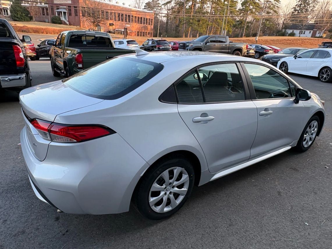 2021 Toyota Corolla LE Sedan 4D