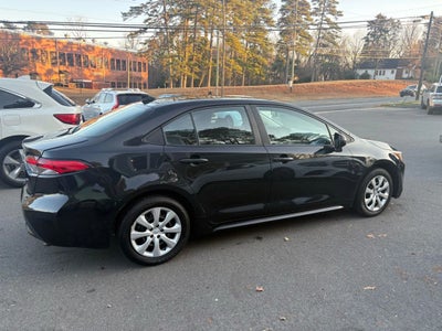 2022 Toyota Corolla LE Sedan 4D
