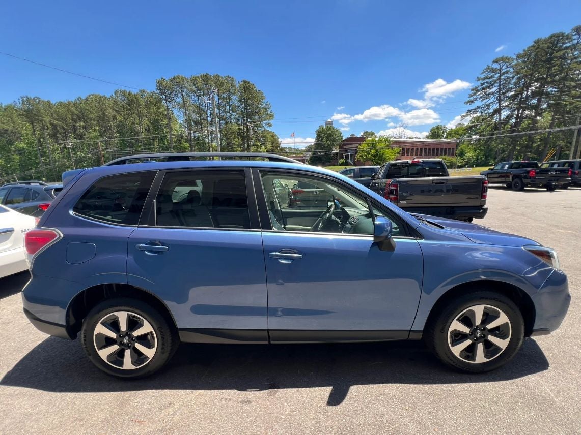 2017 Subaru Forester 2.5i Premium Sport Utility 4D