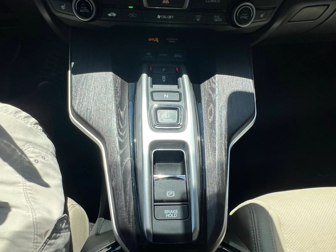 2018 Honda Clarity Plug-in Hybrid Touring Sedan 4D
