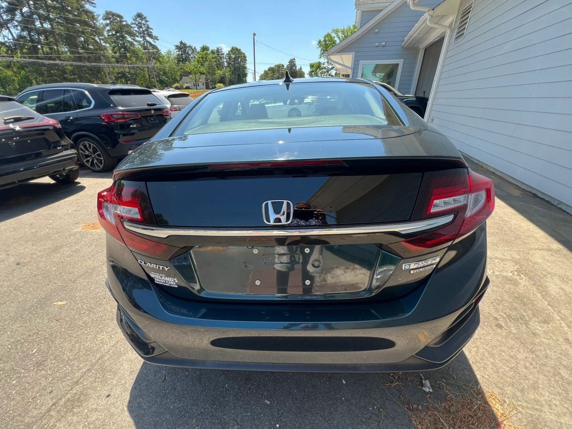 2018 Honda Clarity Plug-in Hybrid Touring Sedan 4D